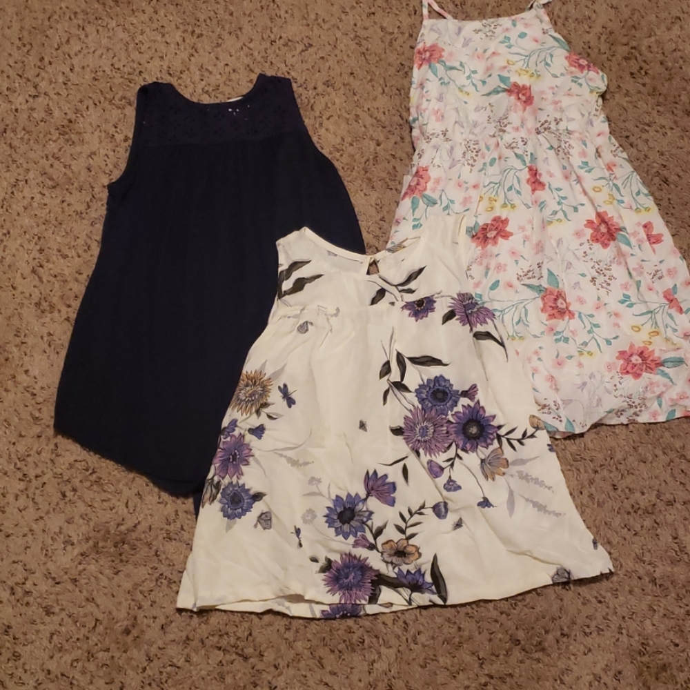 Girls 2 tops & spaghetti strap dress size 10/12